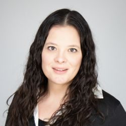Christin Richardson Headshot